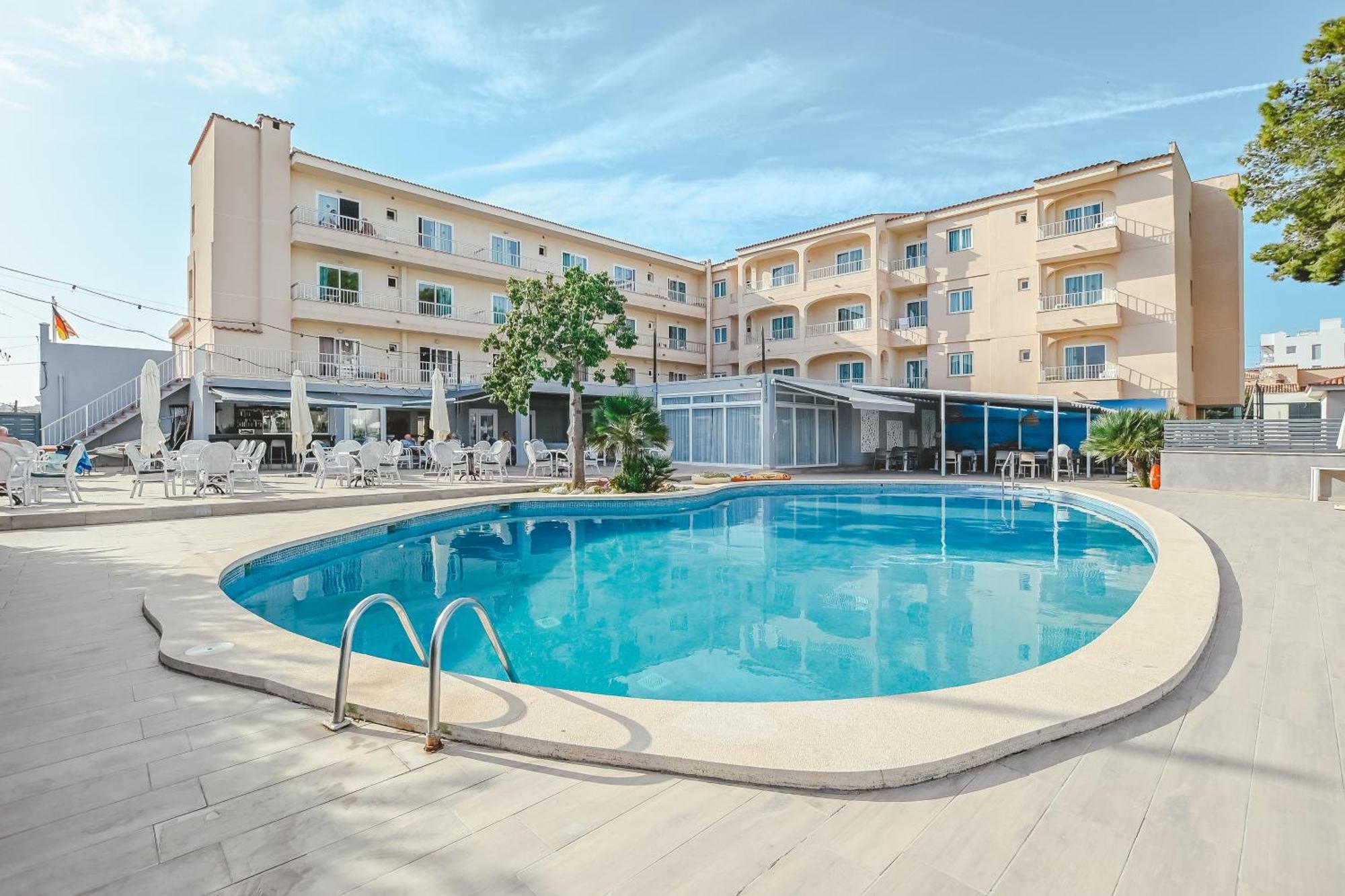 Hotel Lliteras Кала-Ратхада Екстер'єр фото
