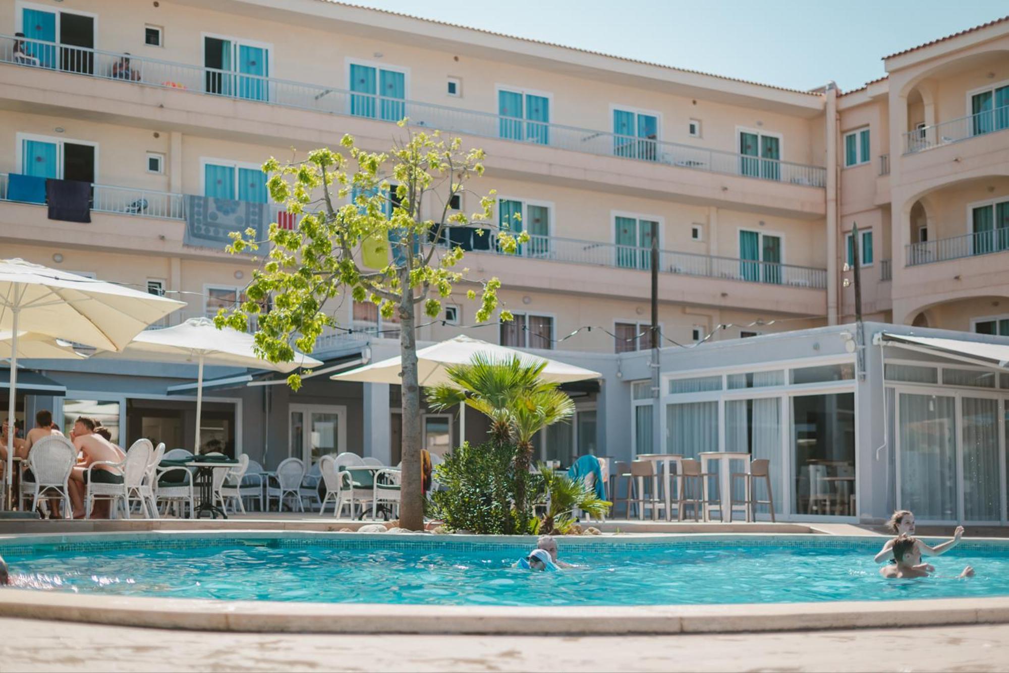 Hotel Lliteras Кала-Ратхада Екстер'єр фото