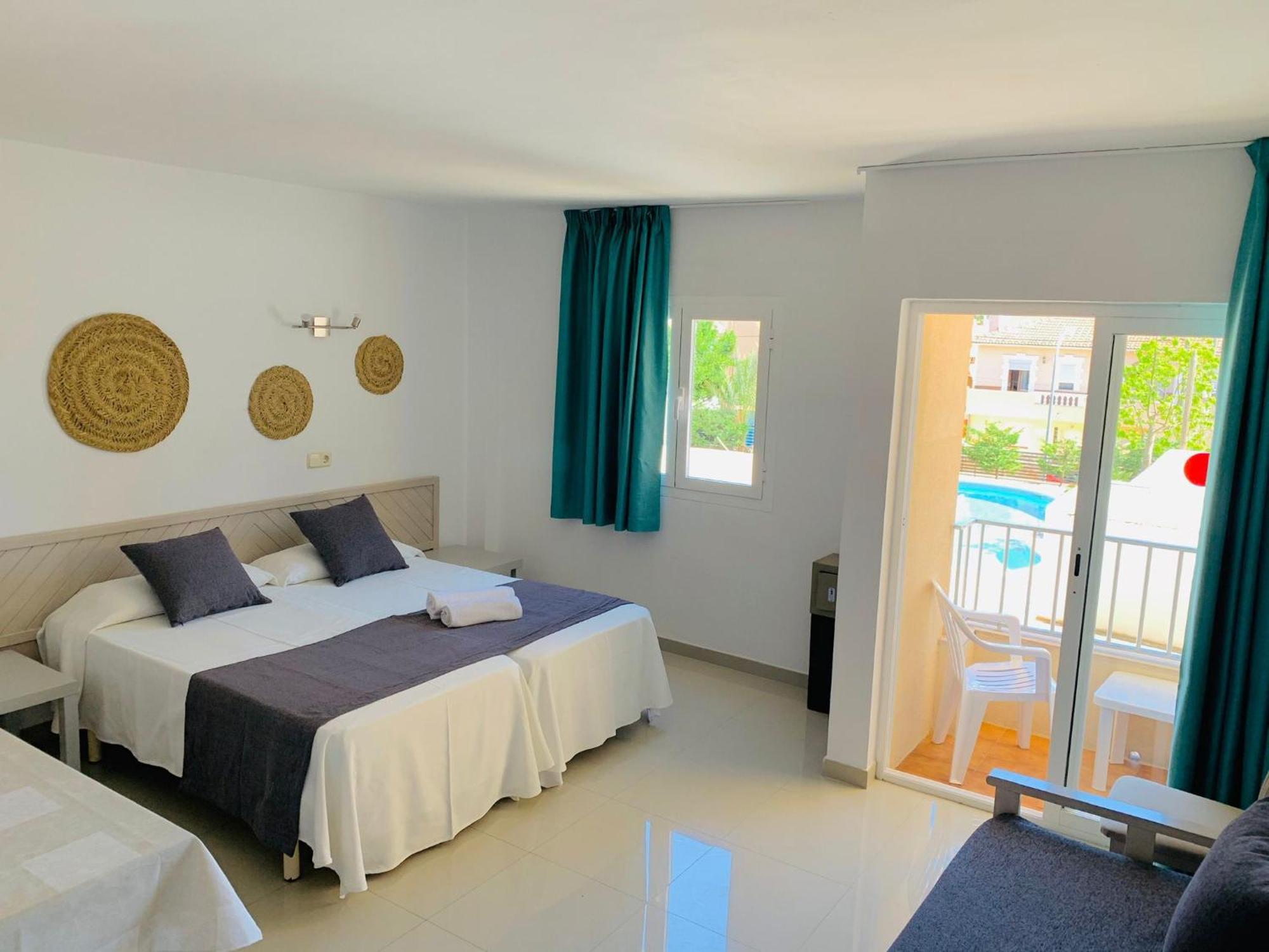 Hotel Lliteras Кала-Ратхада Екстер'єр фото